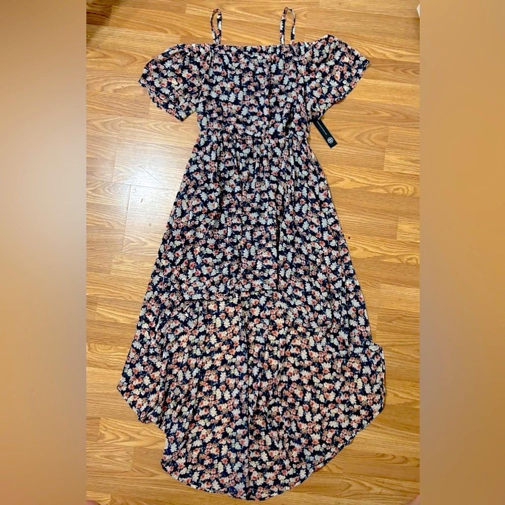 High/Low Dress - Picture 7 of 7